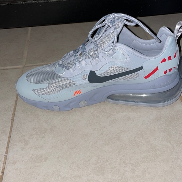 Air max 270 react “just do it” in wolf grey - Picture 4 of 11